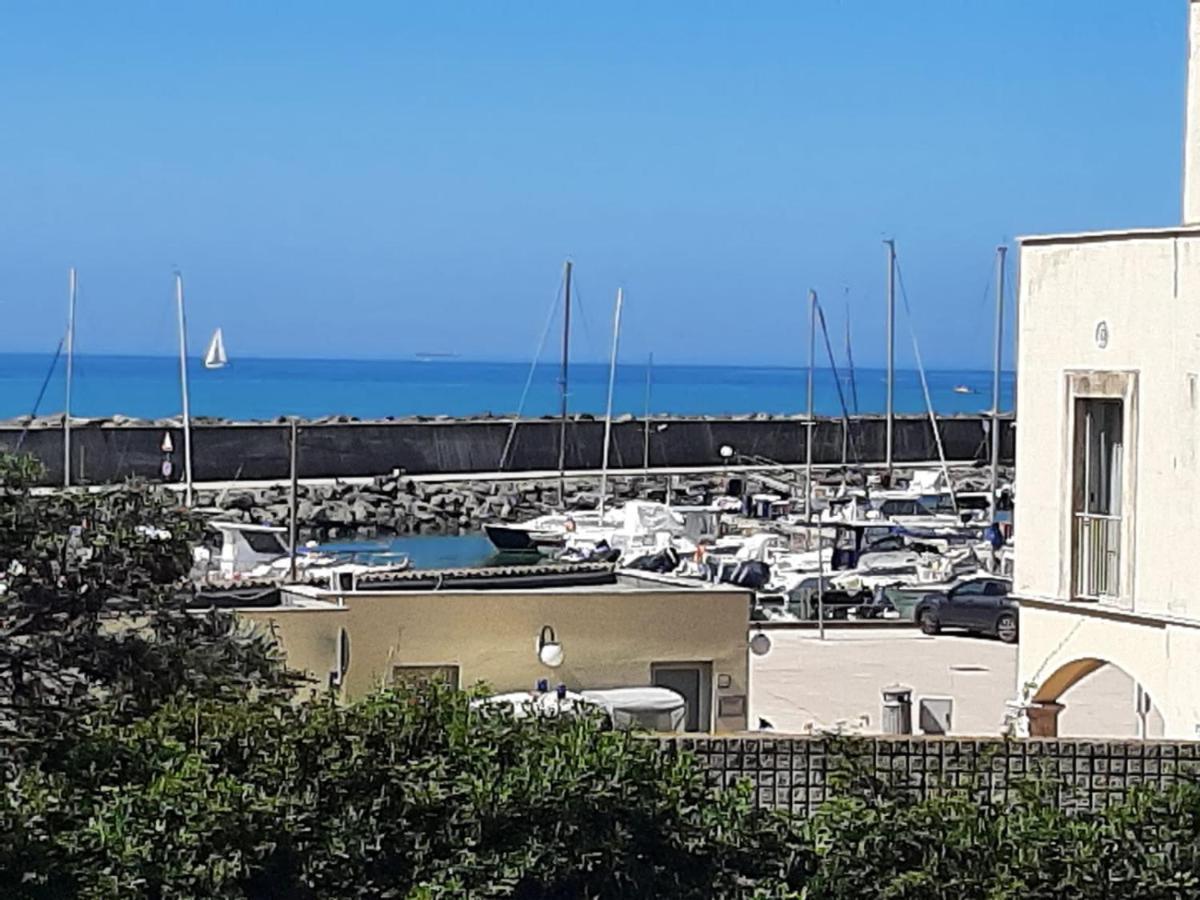 La Terrazza Sul Porto Apartment Lido di Ostia Exterior foto